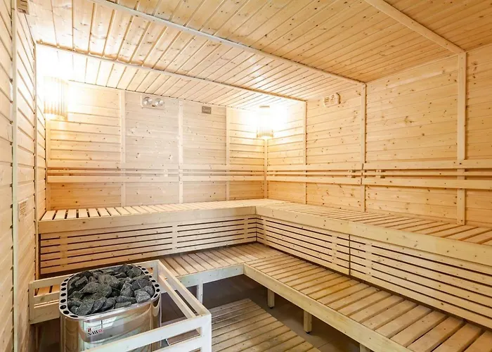 Executive 1 Bedroom With Pool Sauna Gym And Holiday home
